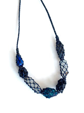 Blues gemstone netted necklace
