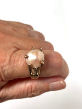 Peach/pink pearl ring