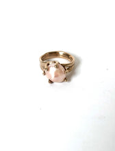 Peach/pink pearl ring