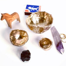 bronze singing bowls